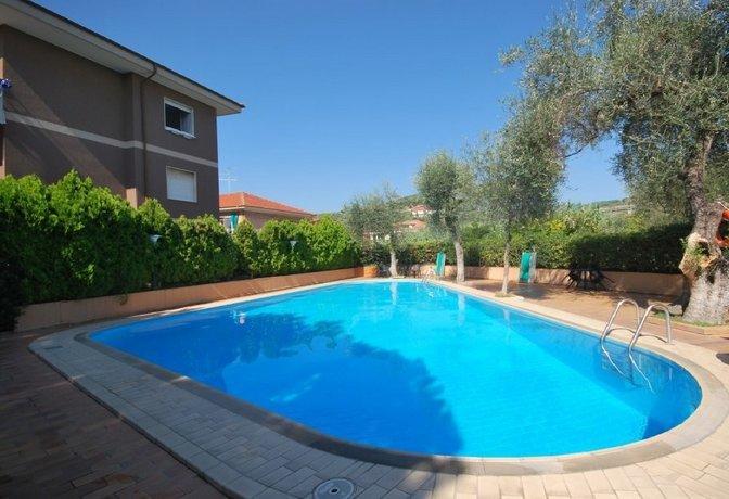 Casa Vacanze Orchidea Lägenhet Diano Marina Exteriör bild